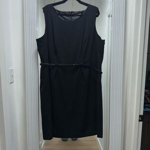 Calvin Klein Black Sleeveless Sheath Dress